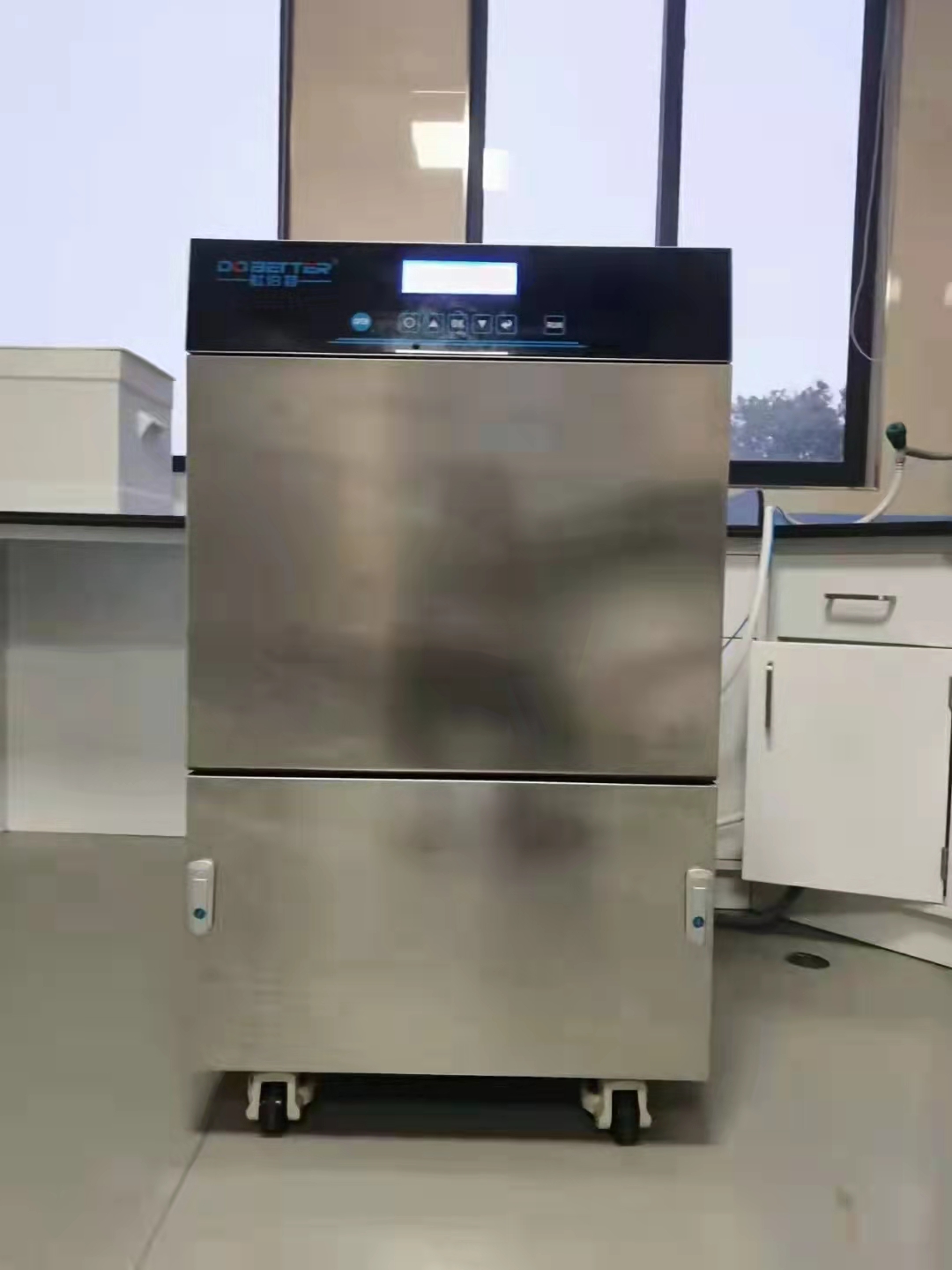 為什么要用實驗室洗瓶機，它的優(yōu)勢是什么？