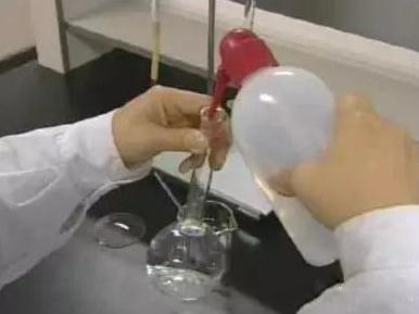 細胞組織培養失敗后，是否想到玻璃器皿的清洗不干凈？