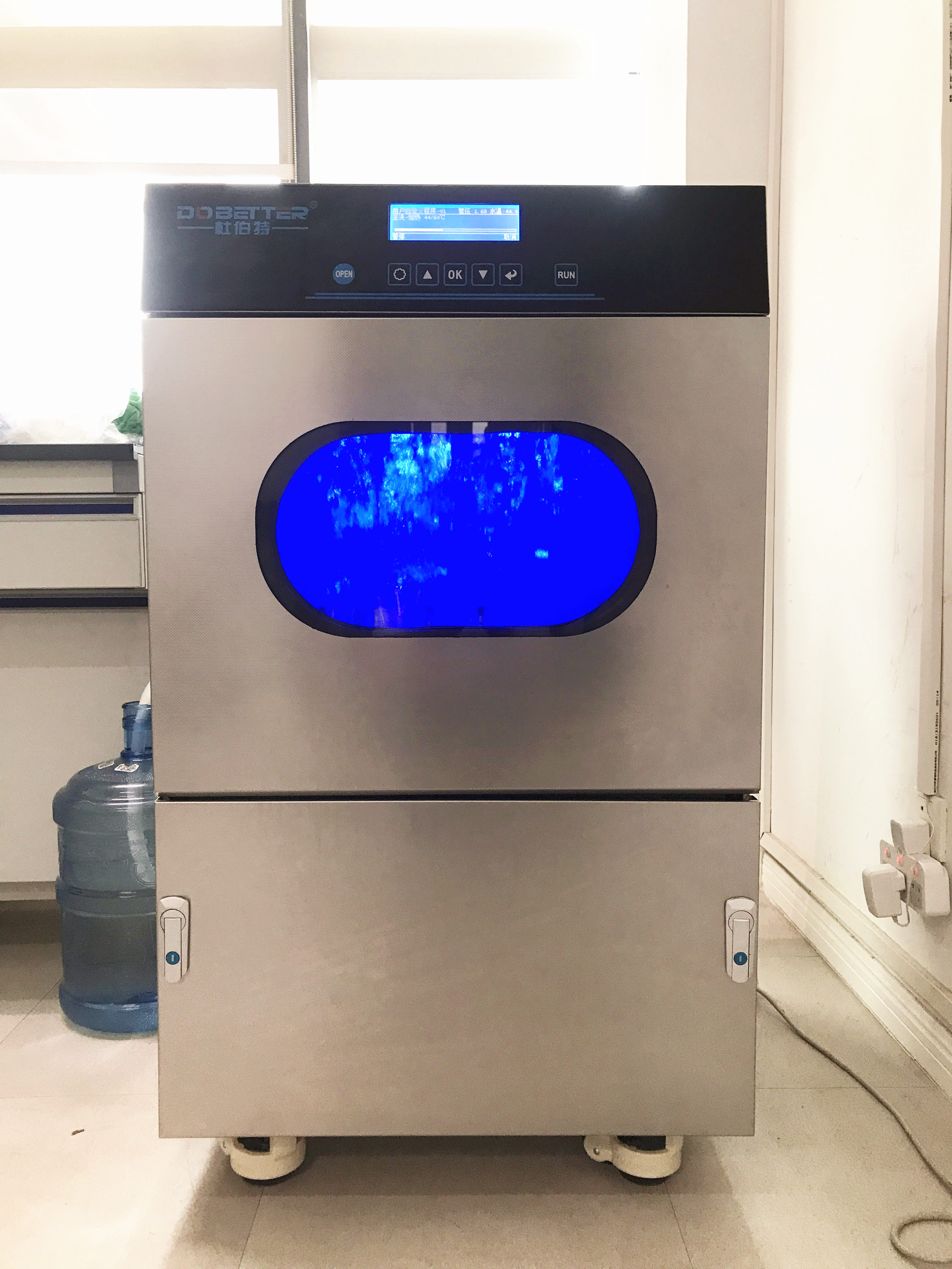 熱烈慶賀杜伯特清洗機(jī)成功進(jìn)駐復(fù)旦大學(xué)！